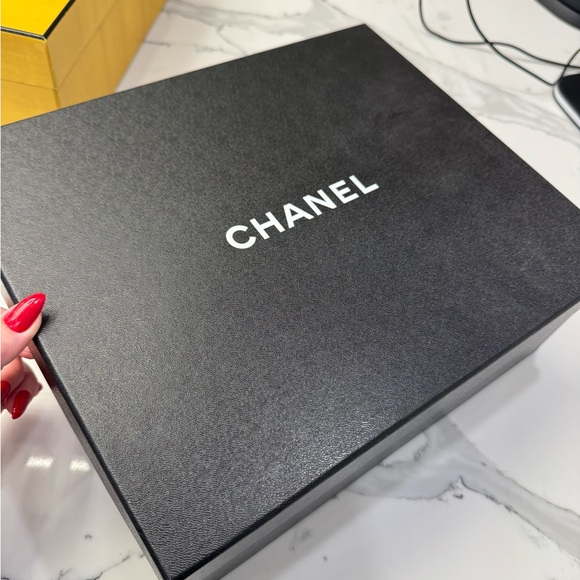 Chanel Shoe Box - Picture 1 of 1